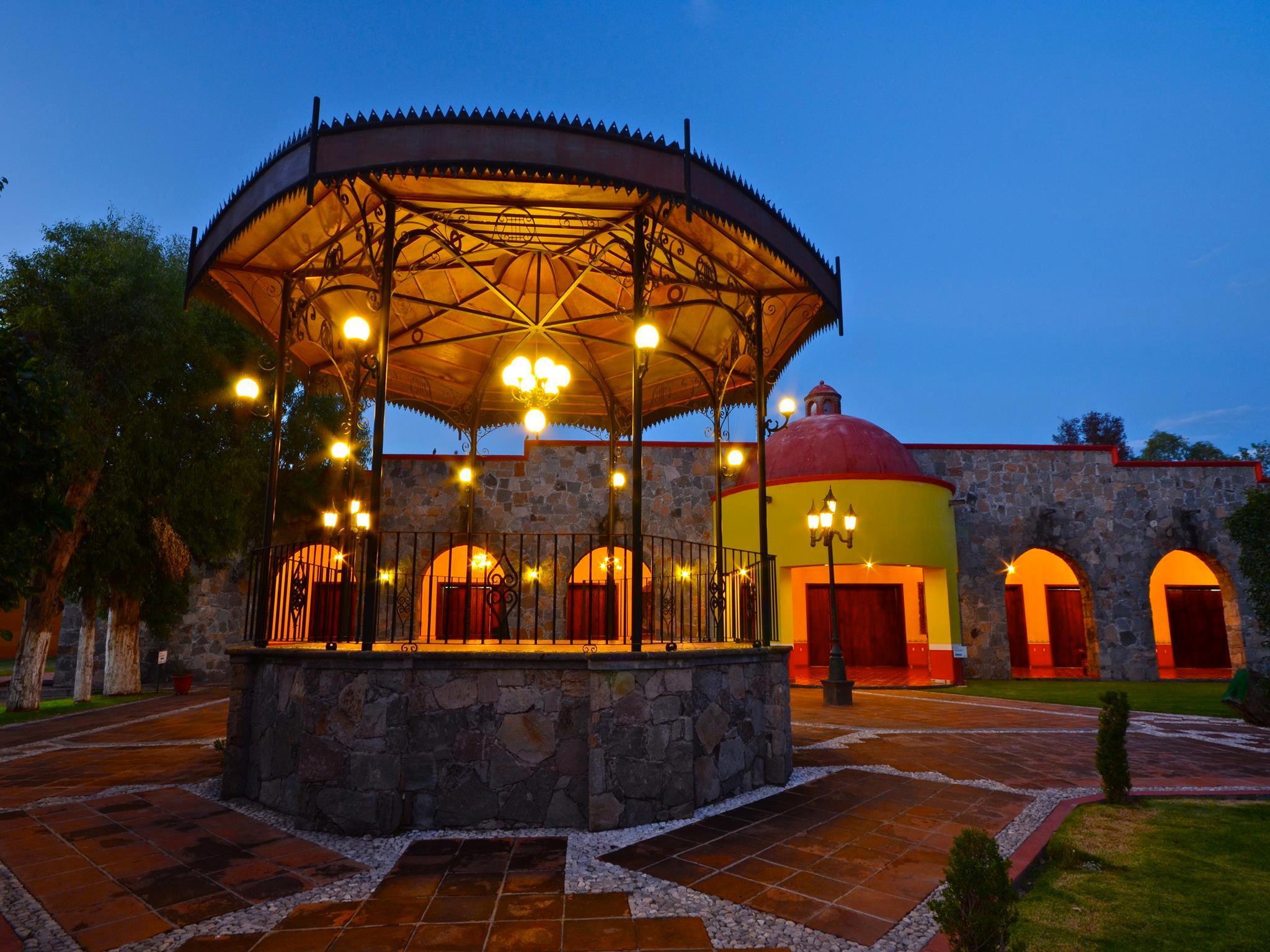 Mision San Gil Hotel San Juan del Río Екстериор снимка