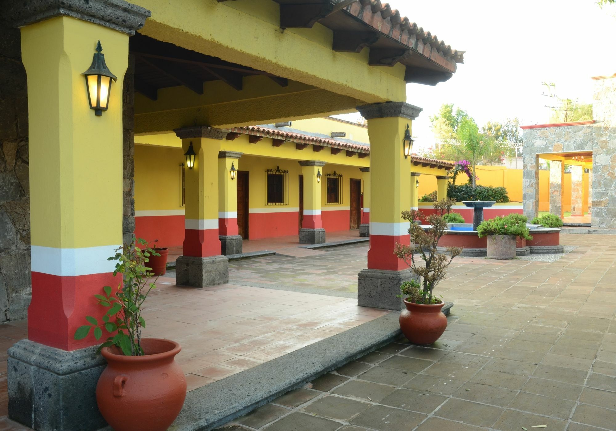 Mision San Gil Hotel San Juan del Río Екстериор снимка